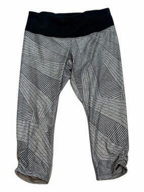 Brooks Women's Black & Gray Greenlight Capri Leggings Small